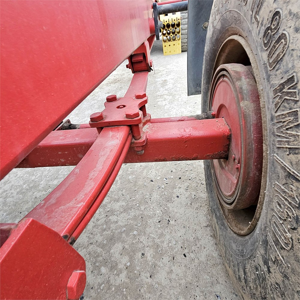 Самосвальный прицеп Krampe THL 11 P: фото 39 Самосвальный прицеп Krampe THL 11 P: фото 39