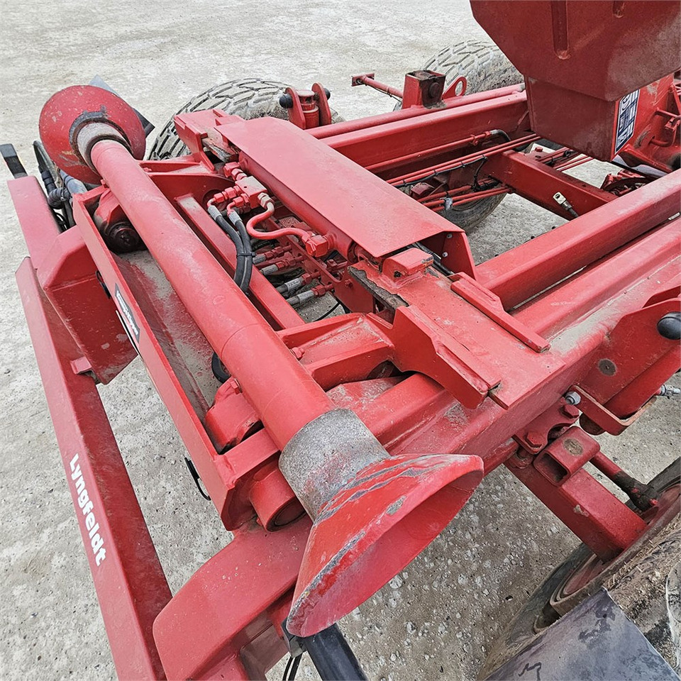 Самосвальный прицеп Krampe THL 11 P: фото 29 Самосвальный прицеп Krampe THL 11 P: фото 29