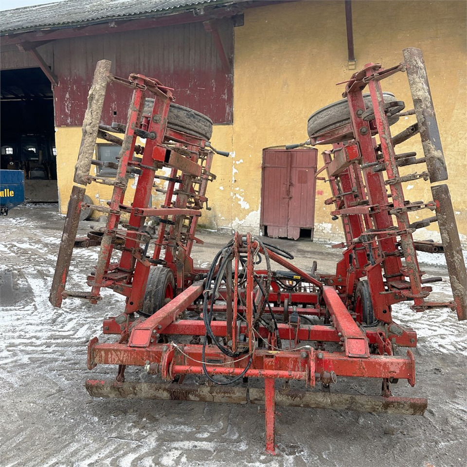 Kverneland Combinator 5000 - Культиватор: фото 2 Kverneland Combinator 5000 - Культиватор: фото 2