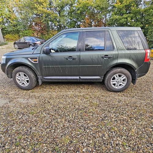 Land Rover Freelander 2 - Легковой автомобиль: фото 3 Land Rover Freelander 2 - Легковой автомобиль: фото 3