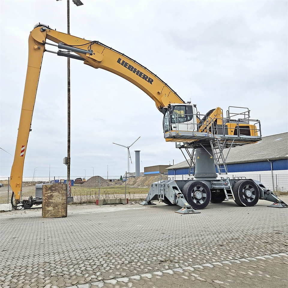 Liebherr LH 60 M Litronic High Rise - Перегружатель: фото 2 Liebherr LH 60 M Litronic High Rise - Перегружатель: фото 2