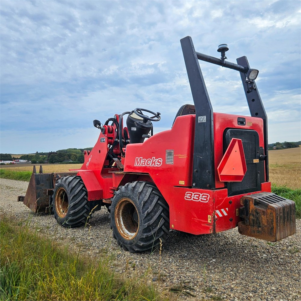 Macks 333 - Мини-погрузчик с бортовым поворотом: фото 5 Macks 333 - Мини-погрузчик с бортовым поворотом: фото 5