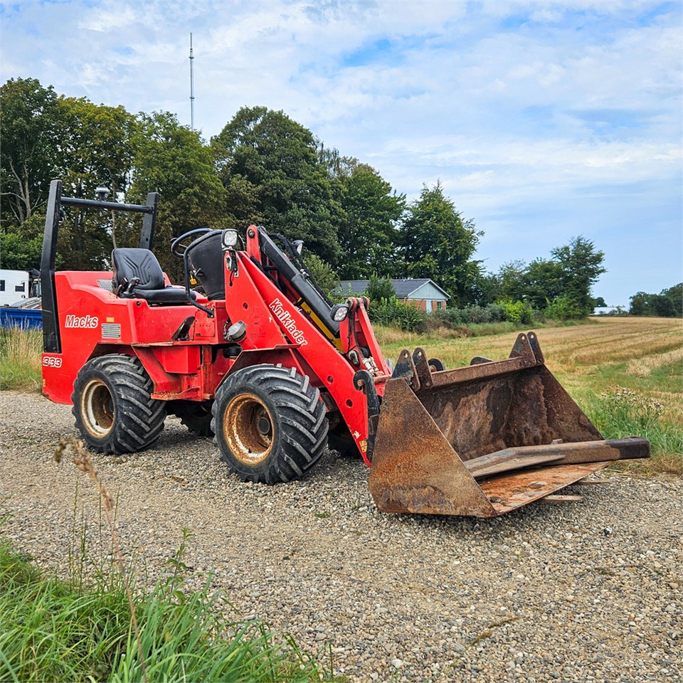 Macks 333 - Мини-погрузчик с бортовым поворотом: фото 2 Macks 333 - Мини-погрузчик с бортовым поворотом: фото 2