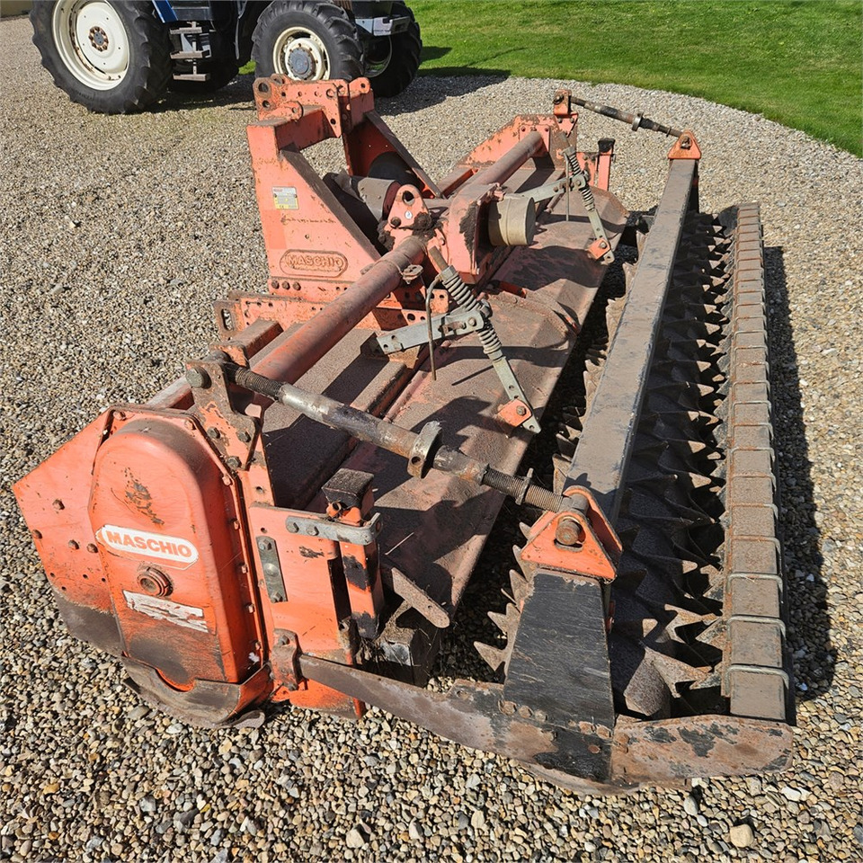 Maschio CB300 - Почвофреза: фото 4 Maschio CB300 - Почвофреза: фото 4