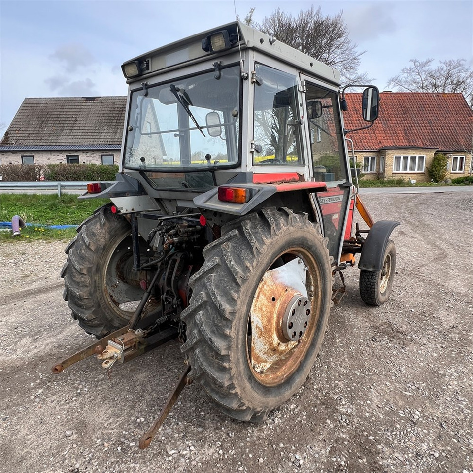 Трактор Massey Ferguson 355: фото 8