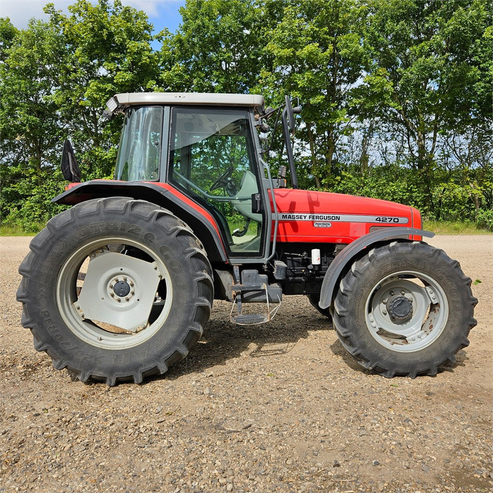 Massey Ferguson 4270 - Трактор: фото 2 Massey Ferguson 4270 - Трактор: фото 2