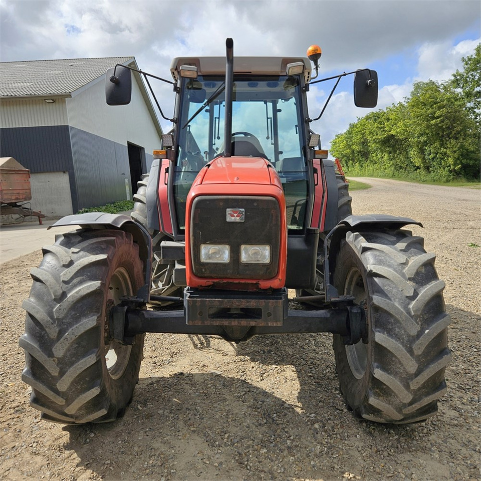 Massey Ferguson 4270 - Трактор: фото 5 Massey Ferguson 4270 - Трактор: фото 5