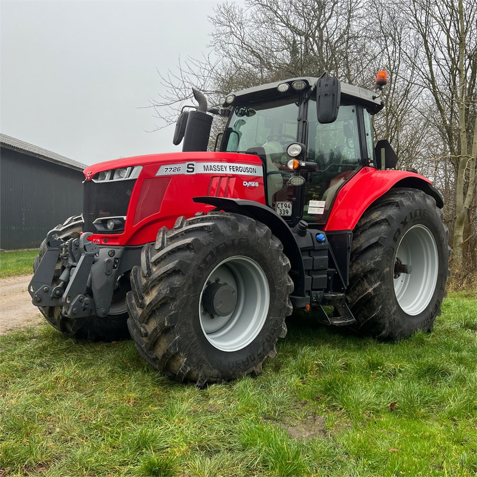 Massey Ferguson 7726 S - Трактор: фото 3 Massey Ferguson 7726 S - Трактор: фото 3