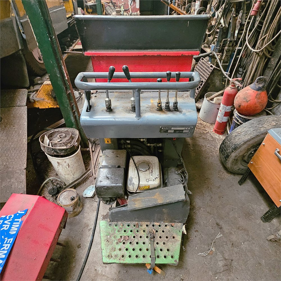 Neuson TD9PL - Мини-самосвал: фото 3 Neuson TD9PL - Мини-самосвал: фото 3