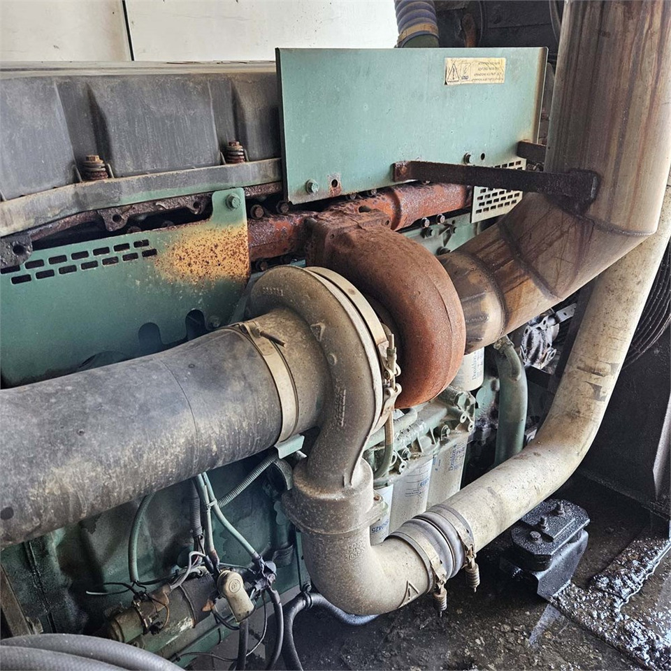 Onis Visa V570M - Электрогенератор: фото 2 Onis Visa V570M - Электрогенератор: фото 2