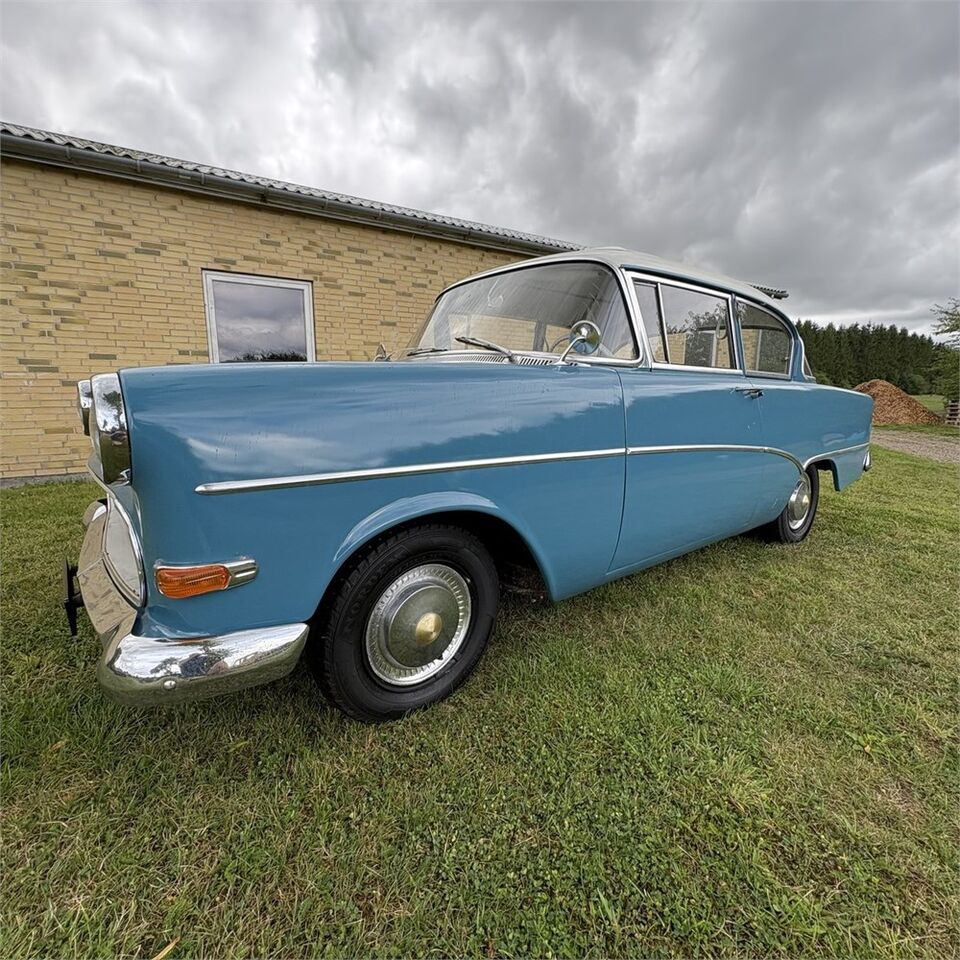 Opel Rekord - Легковой автомобиль: фото 2 Opel Rekord - Легковой автомобиль: фото 2