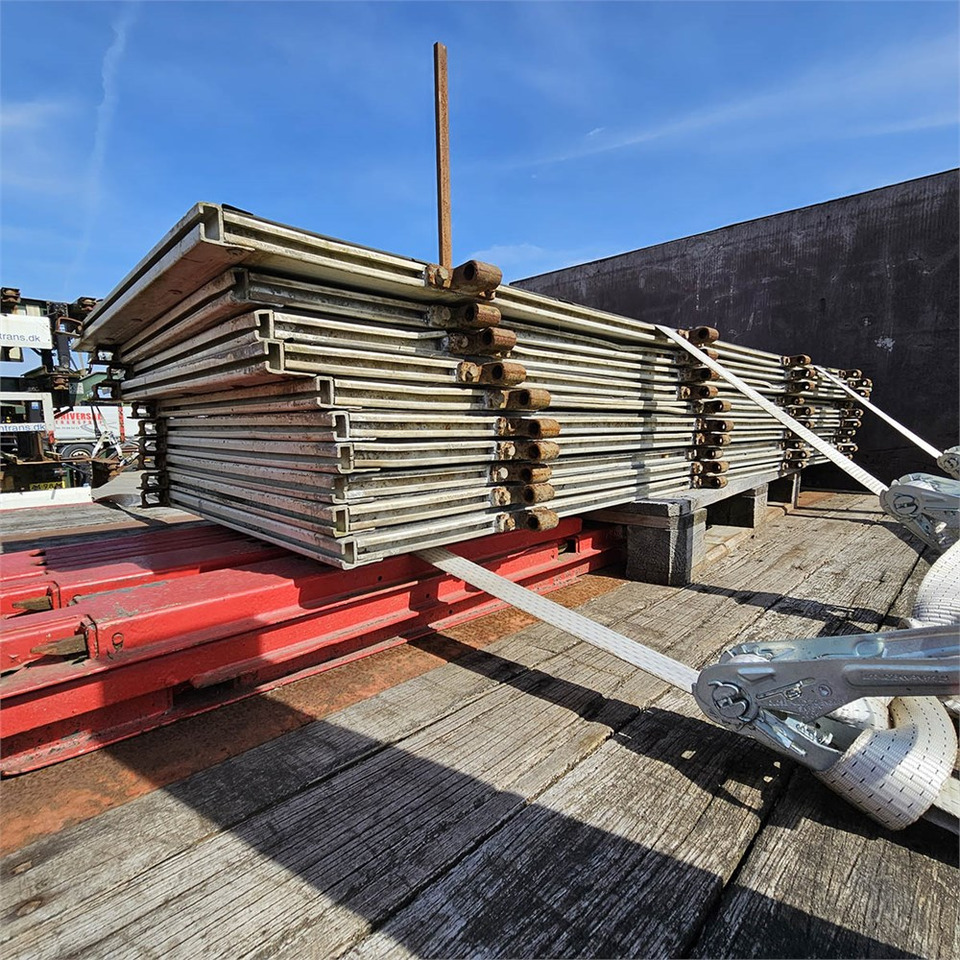 Полуприцеп бортовой/ Платформа Pacton Flatbed: фото 29