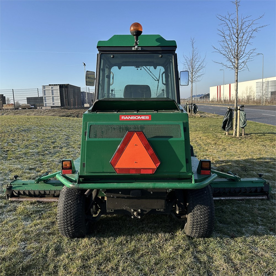 Ransomes Jacobsen Commander 3520 - Газонокосилка: фото 5 Ransomes Jacobsen Commander 3520 - Газонокосилка: фото 5