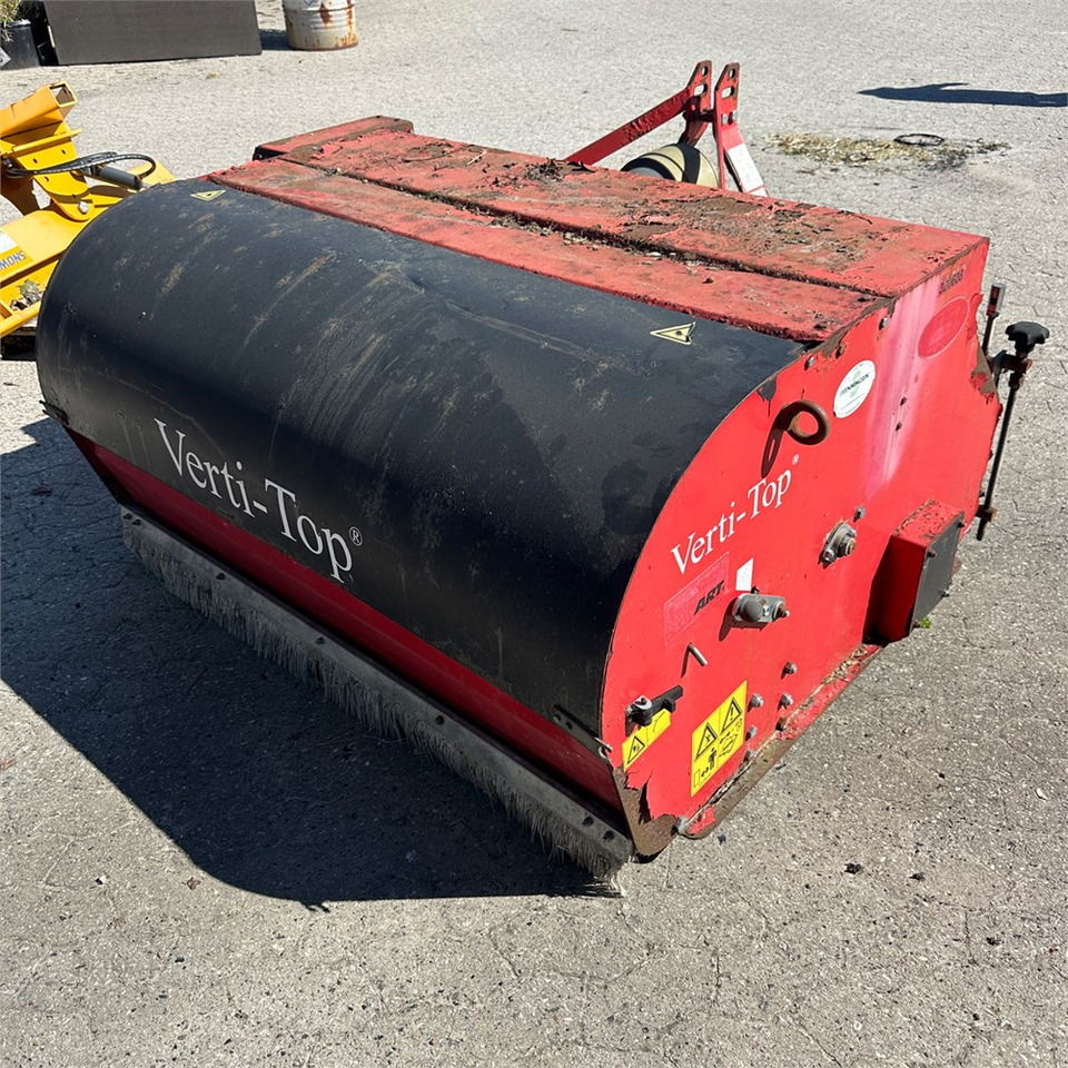 Redexim Verti-Top VT1500 - Газонокосилка: фото 1 Redexim Verti-Top VT1500 - Газонокосилка: фото 1