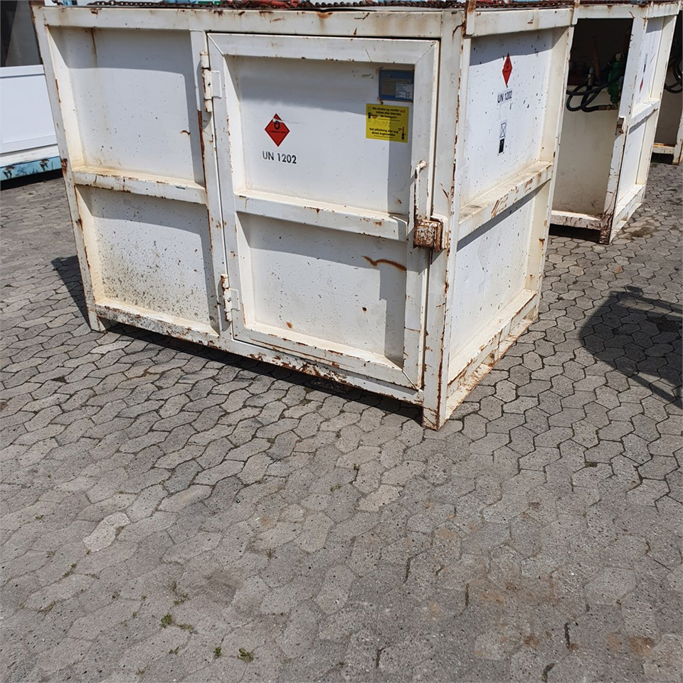 Roug A/S 2000 liter - Резервуар для хранения: фото 1 Roug A/S 2000 liter - Резервуар для хранения: фото 1