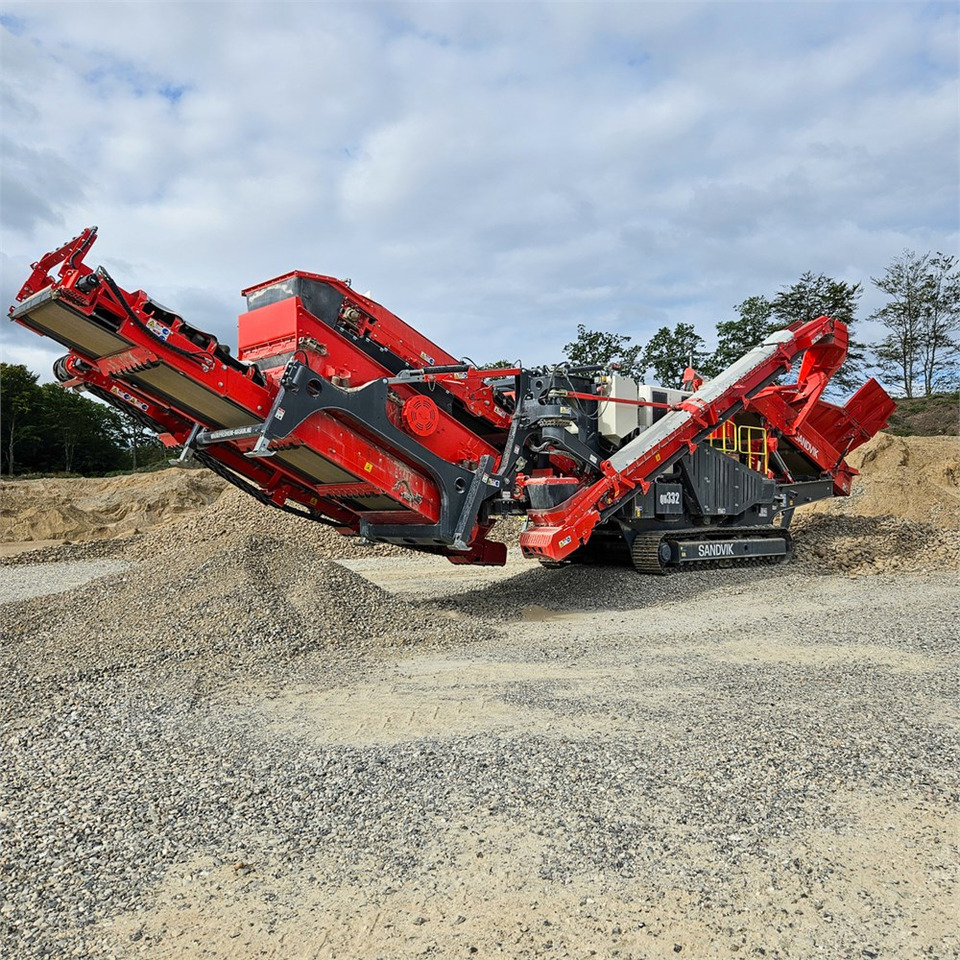 Sandvik QH332 - Конусная дробилка: фото 1 Sandvik QH332 - Конусная дробилка: фото 1