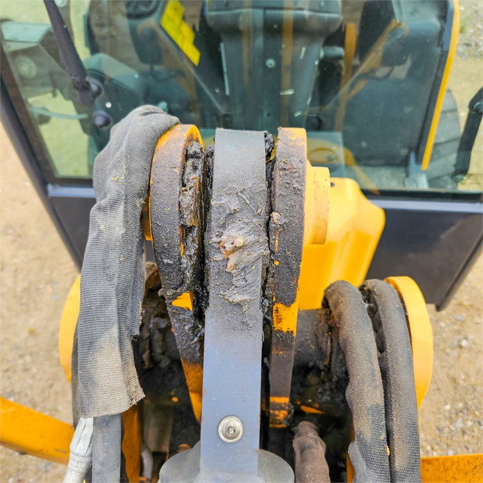 Колёсный погрузчик Schaeff 2445: фото 18 Колёсный погрузчик Schaeff 2445: фото 18