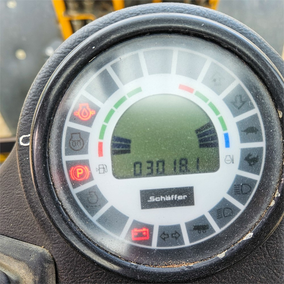 Колёсный погрузчик Schaeff 2445: фото 13 Колёсный погрузчик Schaeff 2445: фото 13