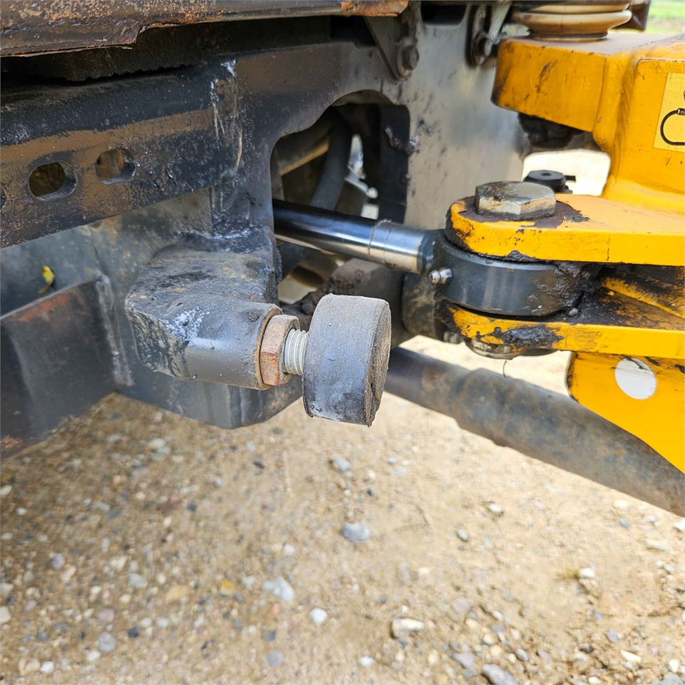 Колёсный погрузчик Schaeff 2445: фото 21 Колёсный погрузчик Schaeff 2445: фото 21