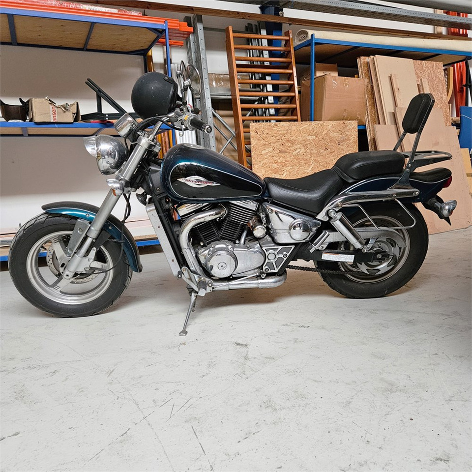 Suzuki Marauder VZ 800 - Мотоцикл: фото 2 Suzuki Marauder VZ 800 - Мотоцикл: фото 2