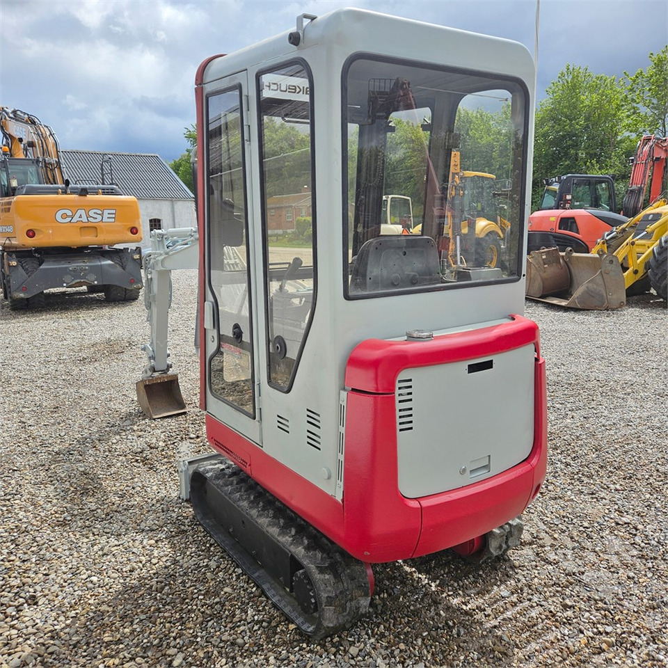 Takeuchi TB015 - Мини-экскаватор: фото 5 Takeuchi TB015 - Мини-экскаватор: фото 5