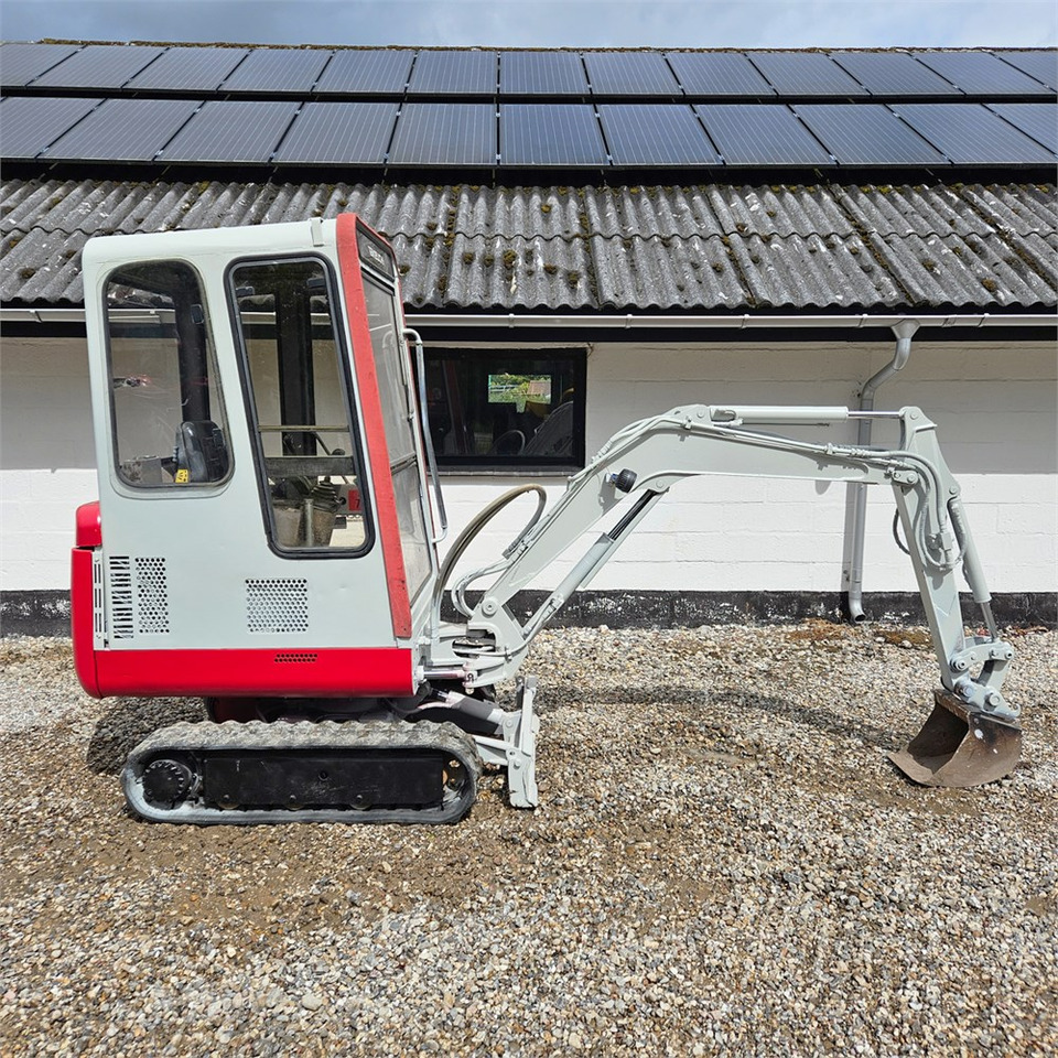Takeuchi TB015 - Мини-экскаватор: фото 2 Takeuchi TB015 - Мини-экскаватор: фото 2