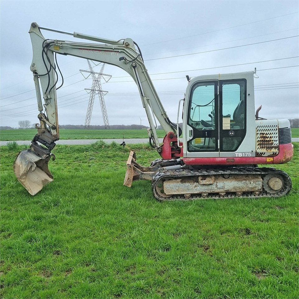 Takeuchi TB175 - Мини-экскаватор: фото 2 Takeuchi TB175 - Мини-экскаватор: фото 2