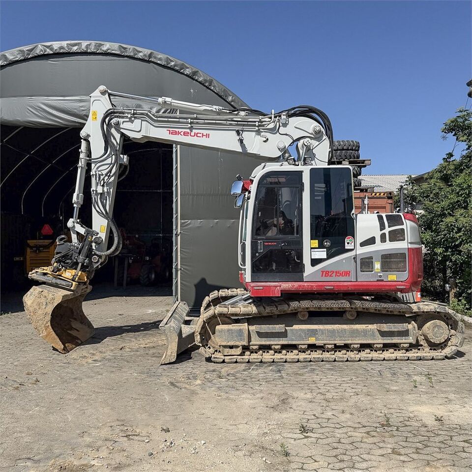 Takeuchi TB2150 R - Мини-экскаватор: фото 1 Takeuchi TB2150 R - Мини-экскаватор: фото 1