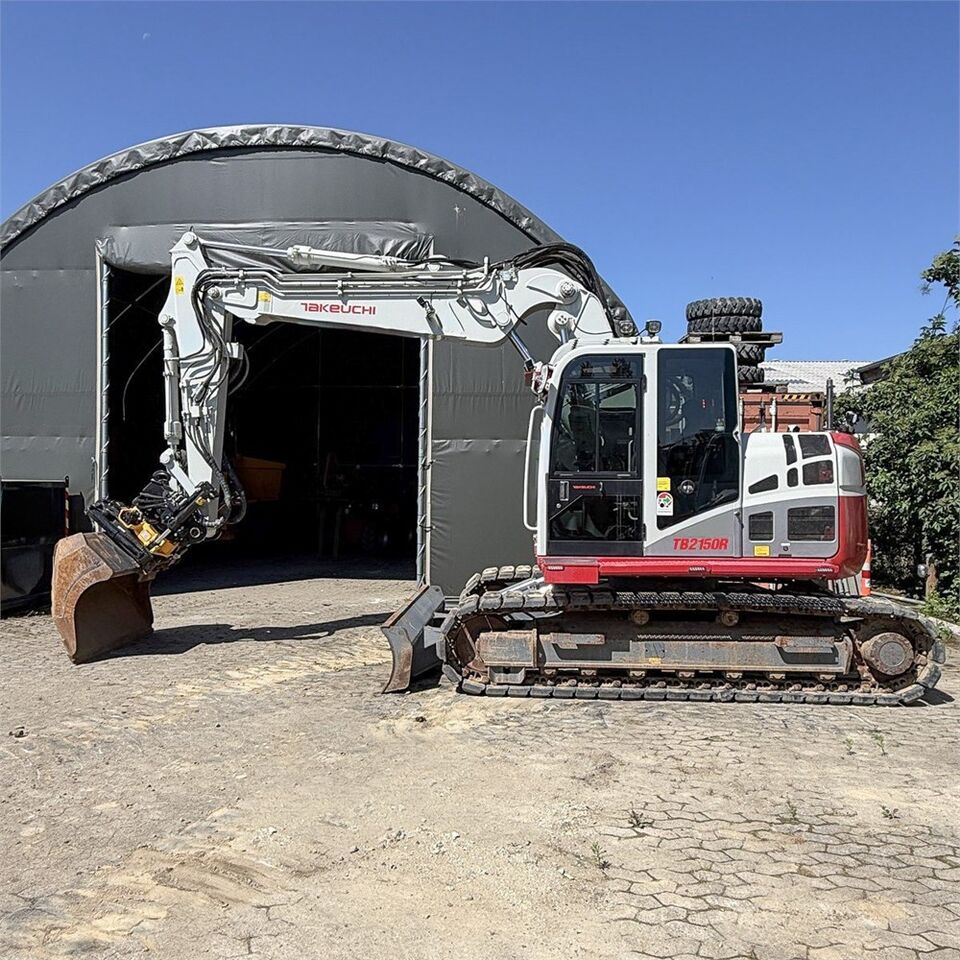 Takeuchi TB2150 R - Гусеничный экскаватор: фото 1 Takeuchi TB2150 R - Гусеничный экскаватор: фото 1