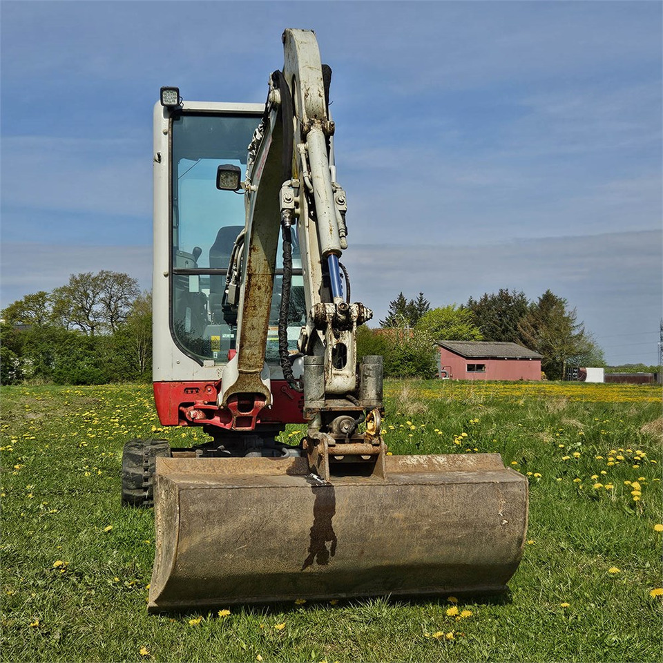 Takeuchi TB216 - Мини-экскаватор: фото 5 Takeuchi TB216 - Мини-экскаватор: фото 5