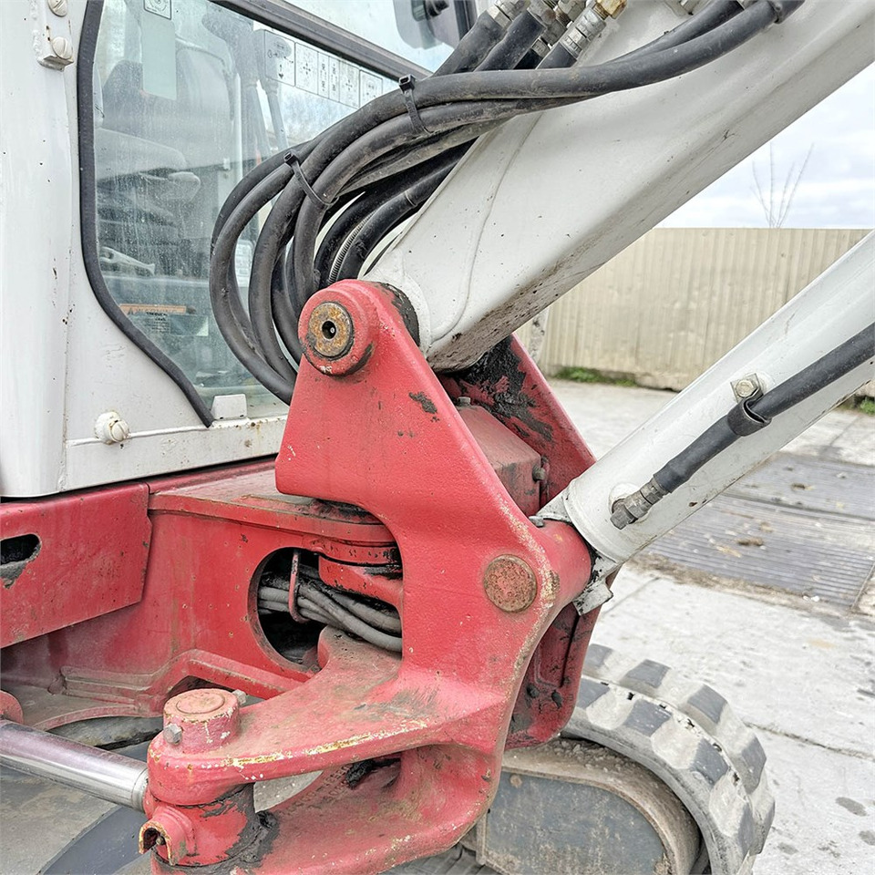 Мини-экскаватор Takeuchi TB230: фото 23