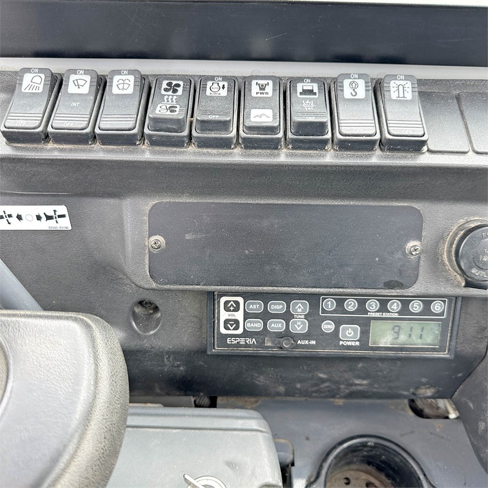Мини-экскаватор Takeuchi TB230: фото 19