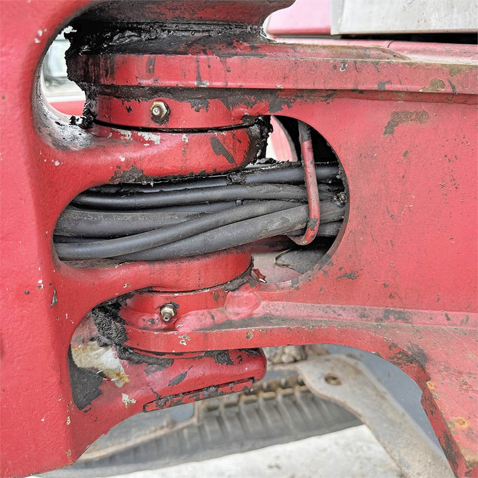 Мини-экскаватор Takeuchi TB230: фото 31