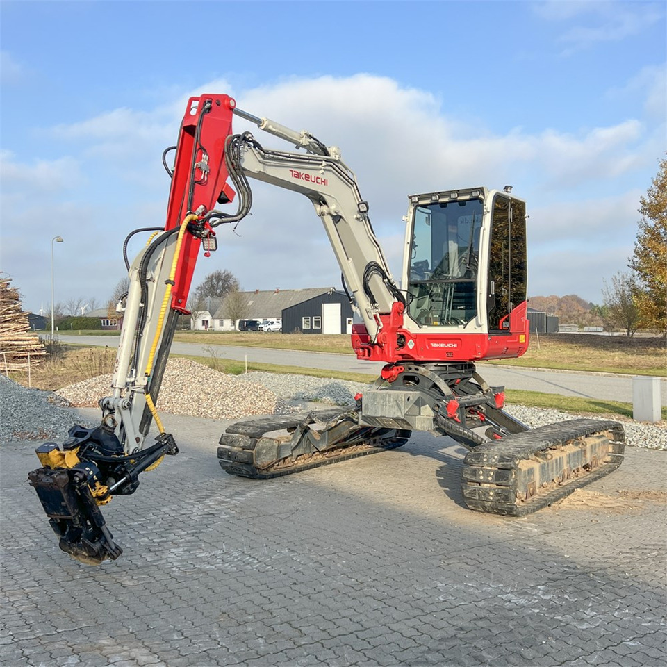 Takeuchi TB260 Levelizer - Мини-экскаватор: фото 1 Takeuchi TB260 Levelizer - Мини-экскаватор: фото 1