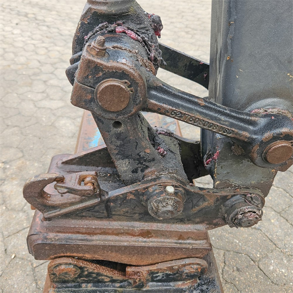 Мини-экскаватор Terex TC16: фото 23