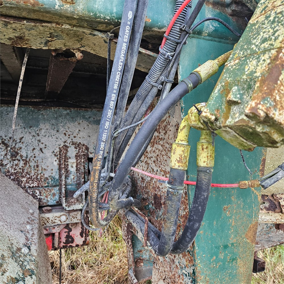 Техника для внесения удобрений Terragator 2104: фото 19