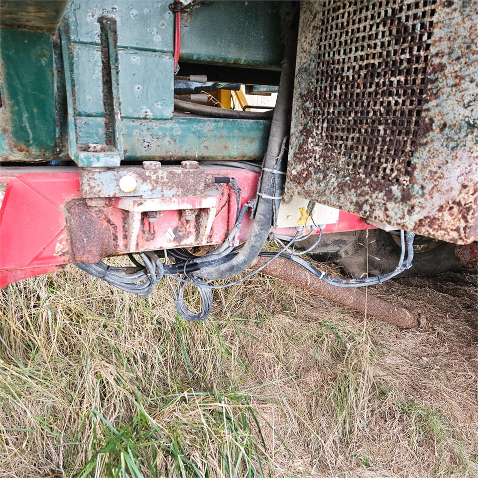 Техника для внесения удобрений Terragator 2104: фото 16