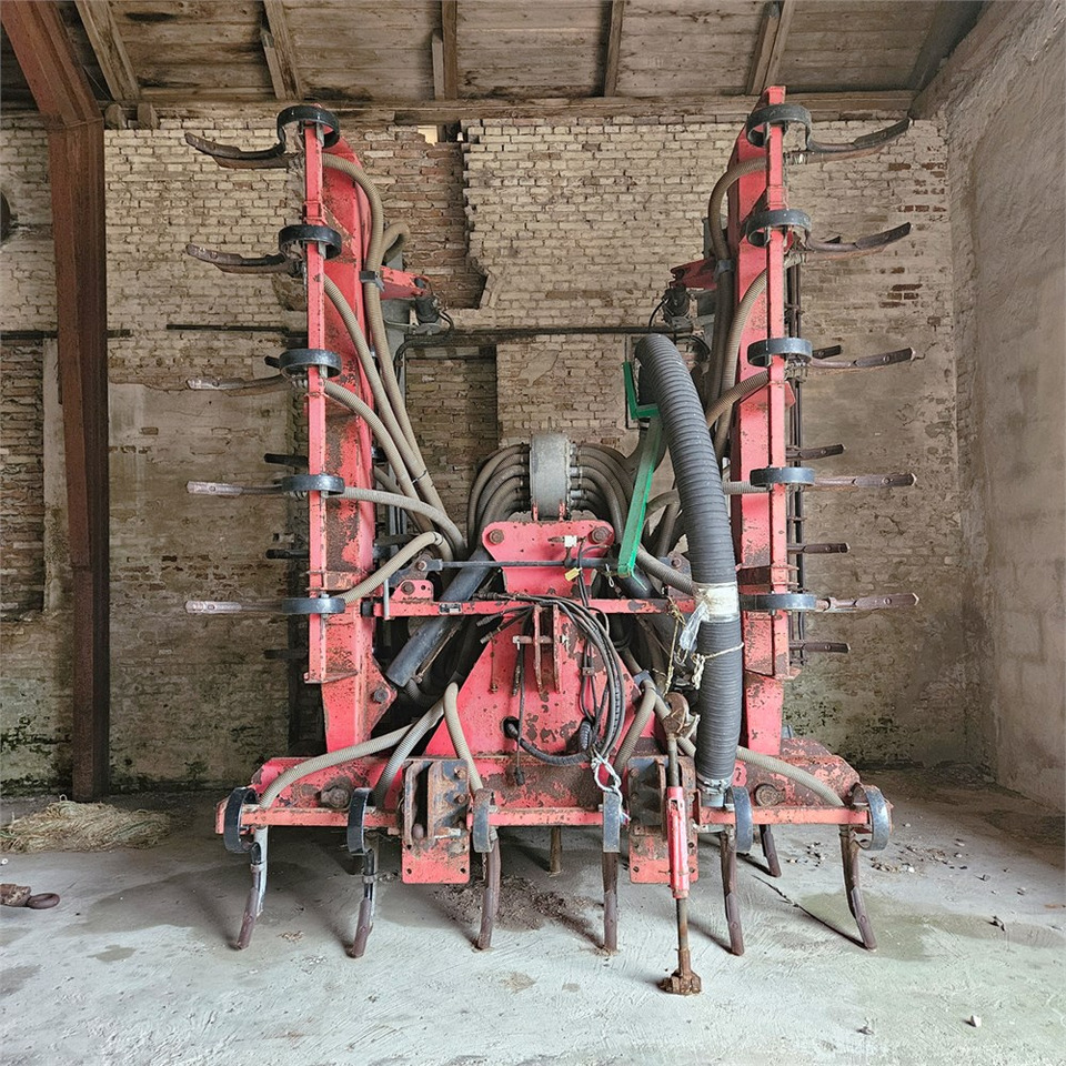 Thyregod FM-8000 Fieldmaster - Техника для внесения удобрений: фото 1 Thyregod FM-8000 Fieldmaster - Техника для внесения удобрений: фото 1