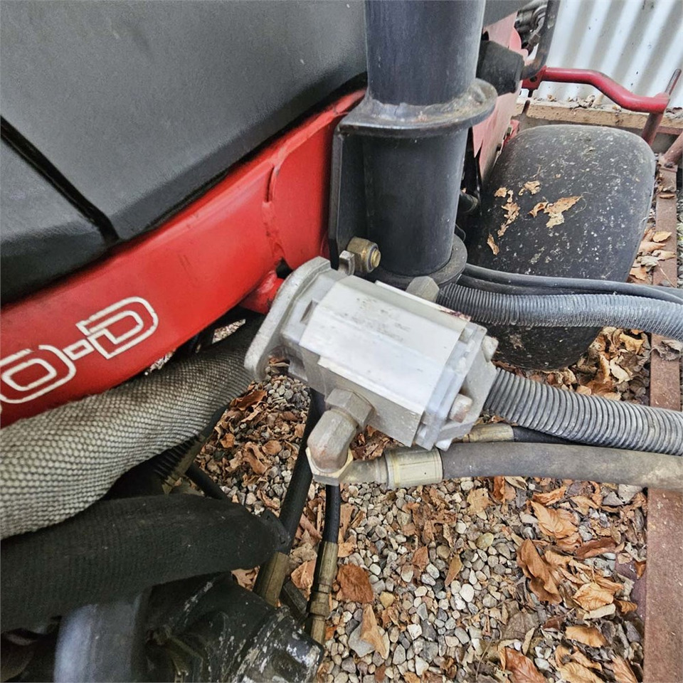 Газонокосилка Toro Greensmaster 3200-D: фото 7