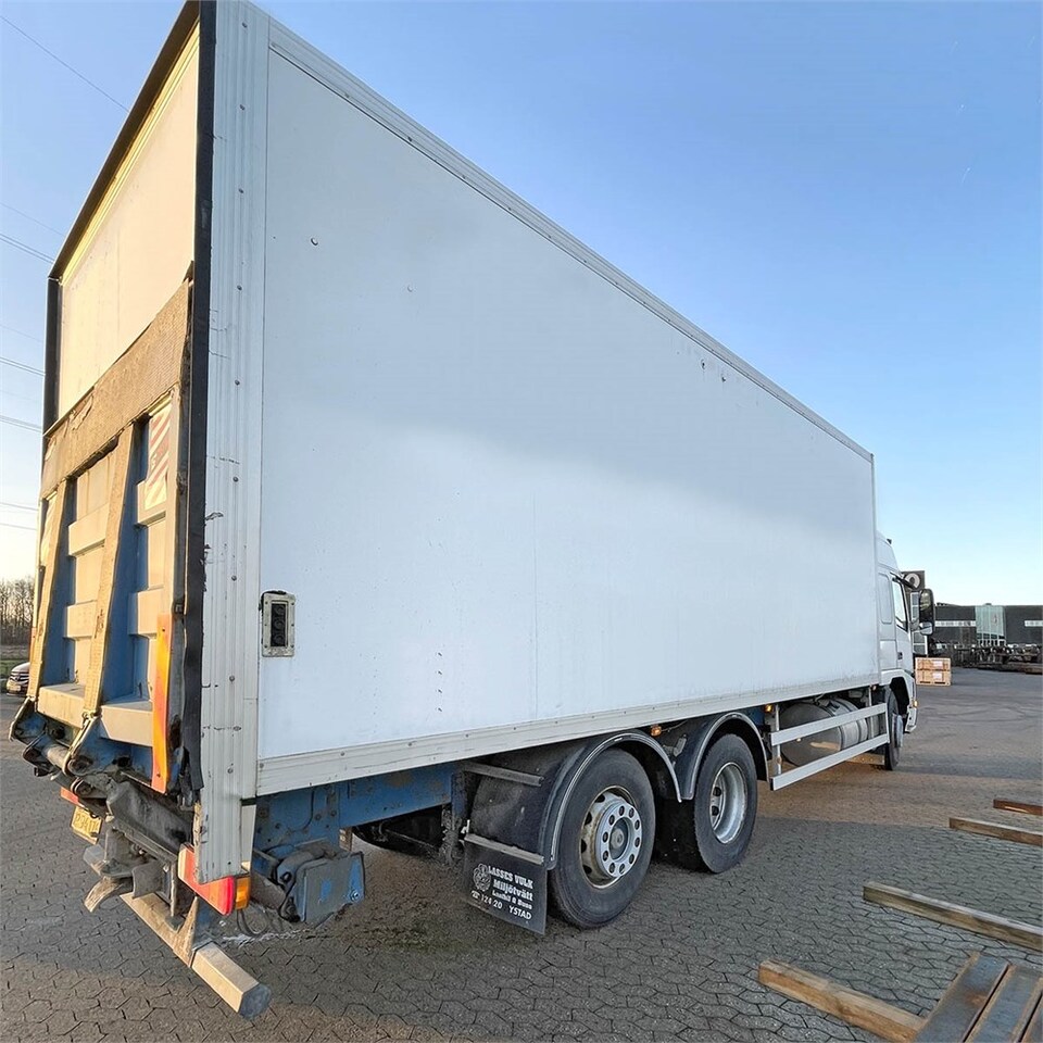 Грузовик с закрытым кузовом Volvo FM12: фото 17