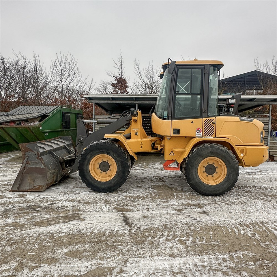 Volvo L30 GS - Колёсный погрузчик: фото 2 Volvo L30 GS - Колёсный погрузчик: фото 2