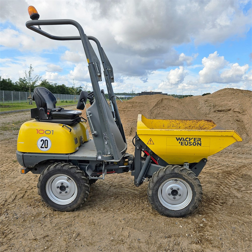 Wacker Neuson 1001 - Сочленённый самосвал: фото 1 Wacker Neuson 1001 - Сочленённый самосвал: фото 1