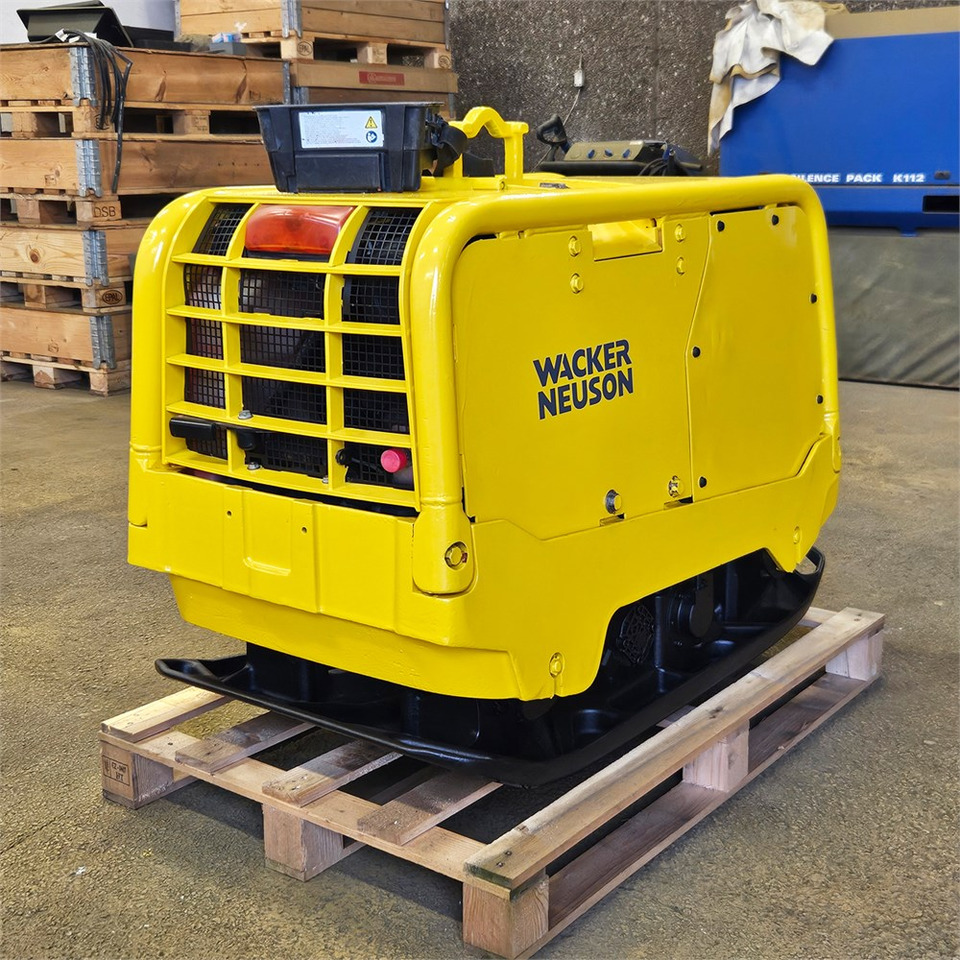 Wacker Neuson DPU 80R - Виброплита: фото 2 Wacker Neuson DPU 80R - Виброплита: фото 2