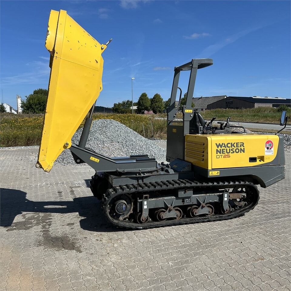 Wacker Neuson DT25 - Гусеничный самосвал: фото 1 Wacker Neuson DT25 - Гусеничный самосвал: фото 1