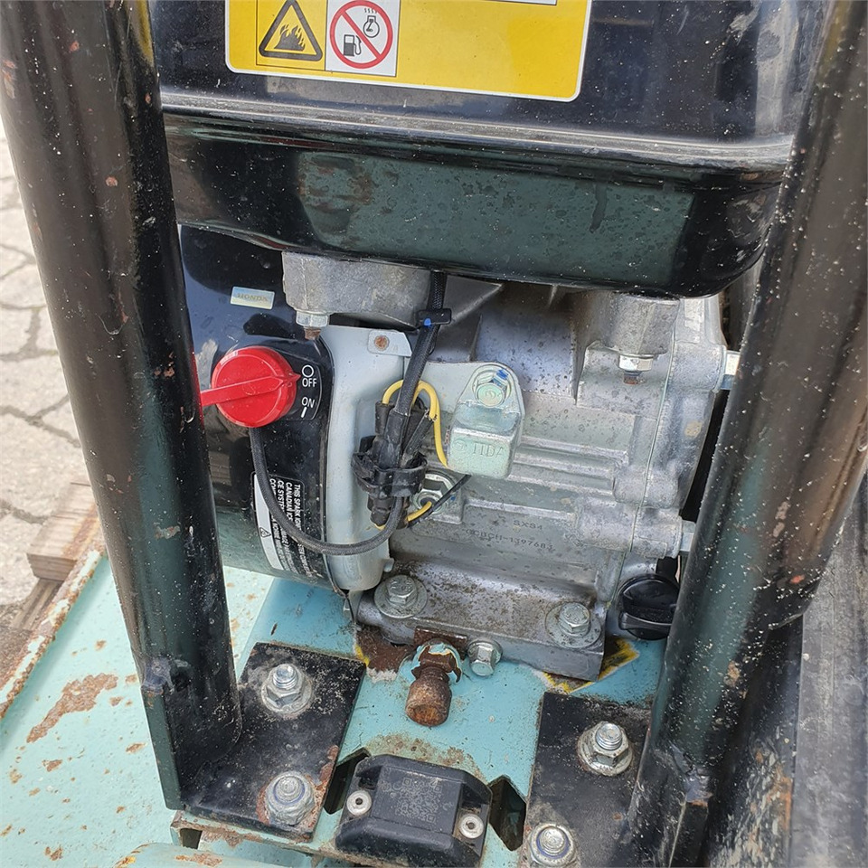 Wacker Neuson VP1550 - Виброплита: фото 3 Wacker Neuson VP1550 - Виброплита: фото 3