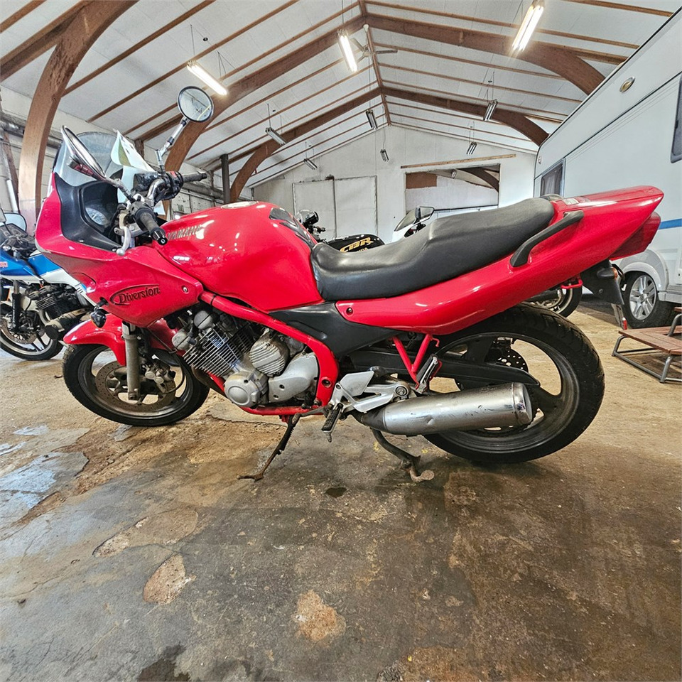 Yamaha XJ600 Diversion - Мотоцикл: фото 2 Yamaha XJ600 Diversion - Мотоцикл: фото 2