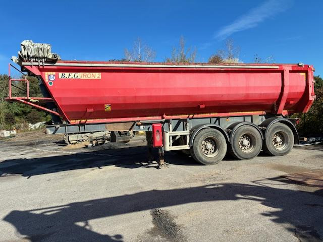 BFG 3 ESSIEUX - Самосвальный полуприцеп: фото 1 BFG 3 ESSIEUX - Самосвальный полуприцеп: фото 1