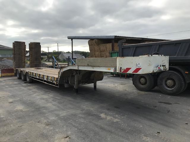 Castera 3 ESSIEUX - Низкорамный полуприцеп: фото 2 Castera 3 ESSIEUX - Низкорамный полуприцеп: фото 2