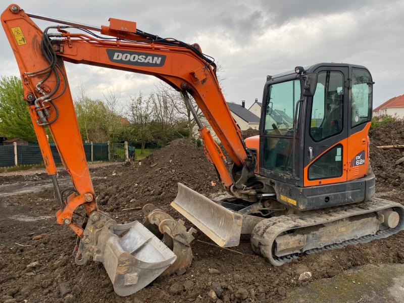 Doosan DX 62R-3 - Мини-экскаватор: фото 1 Doosan DX 62R-3 - Мини-экскаватор: фото 1