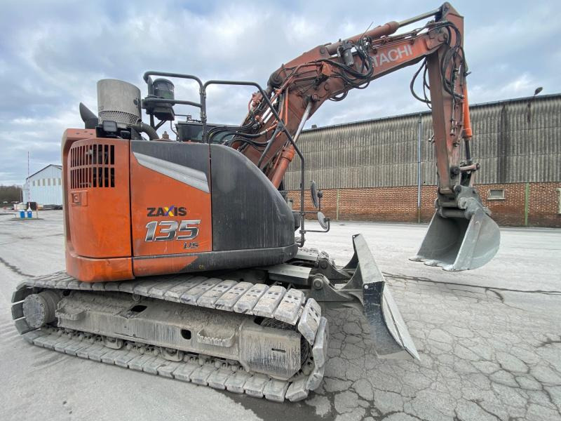 HITACHI ZX 135US-7 - Гусеничный экскаватор: фото 5 HITACHI ZX 135US-7 - Гусеничный экскаватор: фото 5